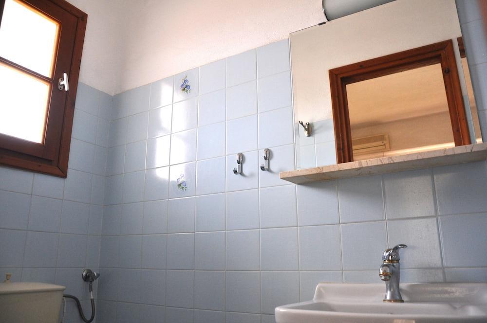 Michalis Apartments Near The Beaches With Sea View Páros Exterior foto