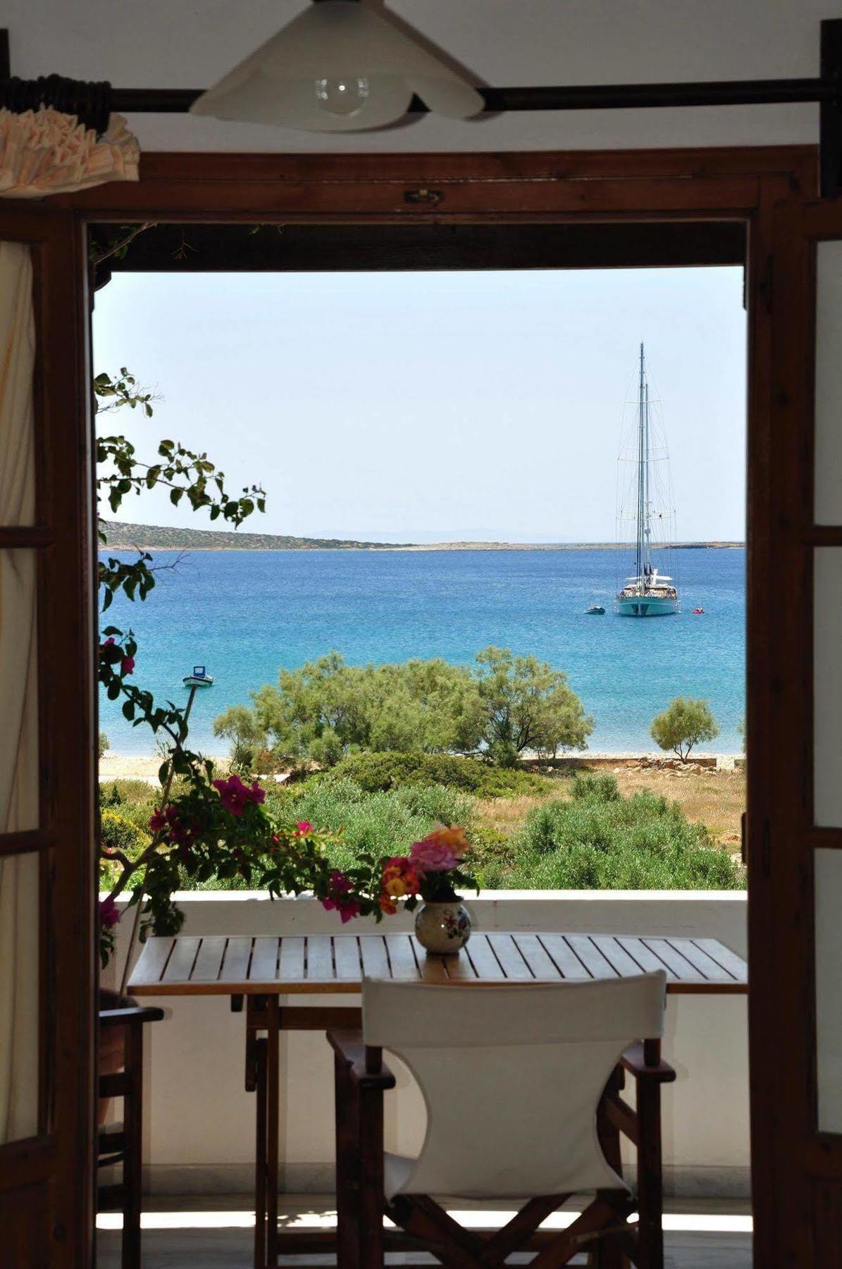 Michalis Apartments Near The Beaches With Sea View Páros Exterior foto