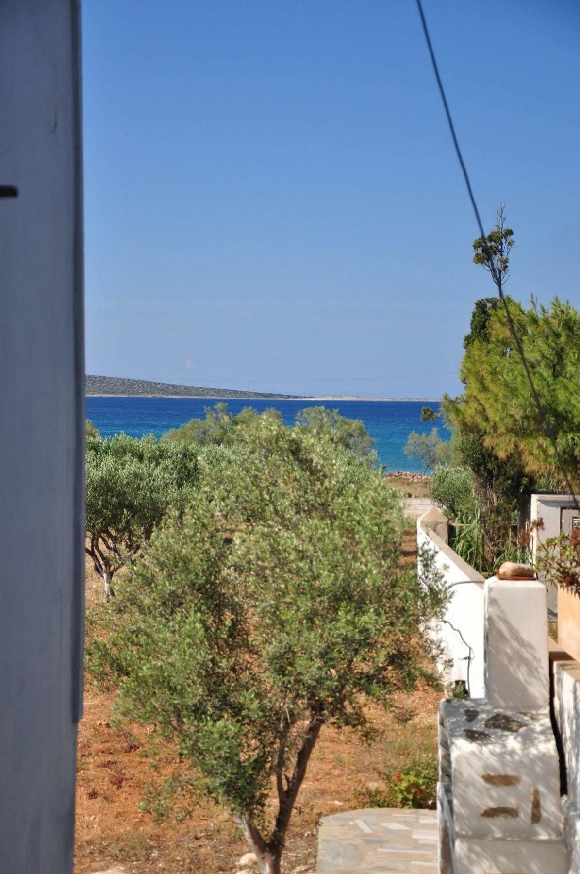 Michalis Apartments Near The Beaches With Sea View Páros Exterior foto